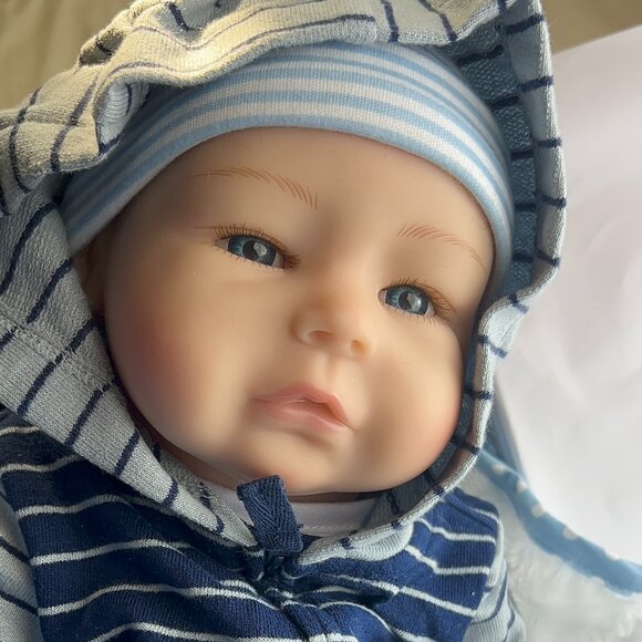 Paradise Galleries Baby Bundles: All the Ladies Love Me Collectors Doll - Picture 4 of 7